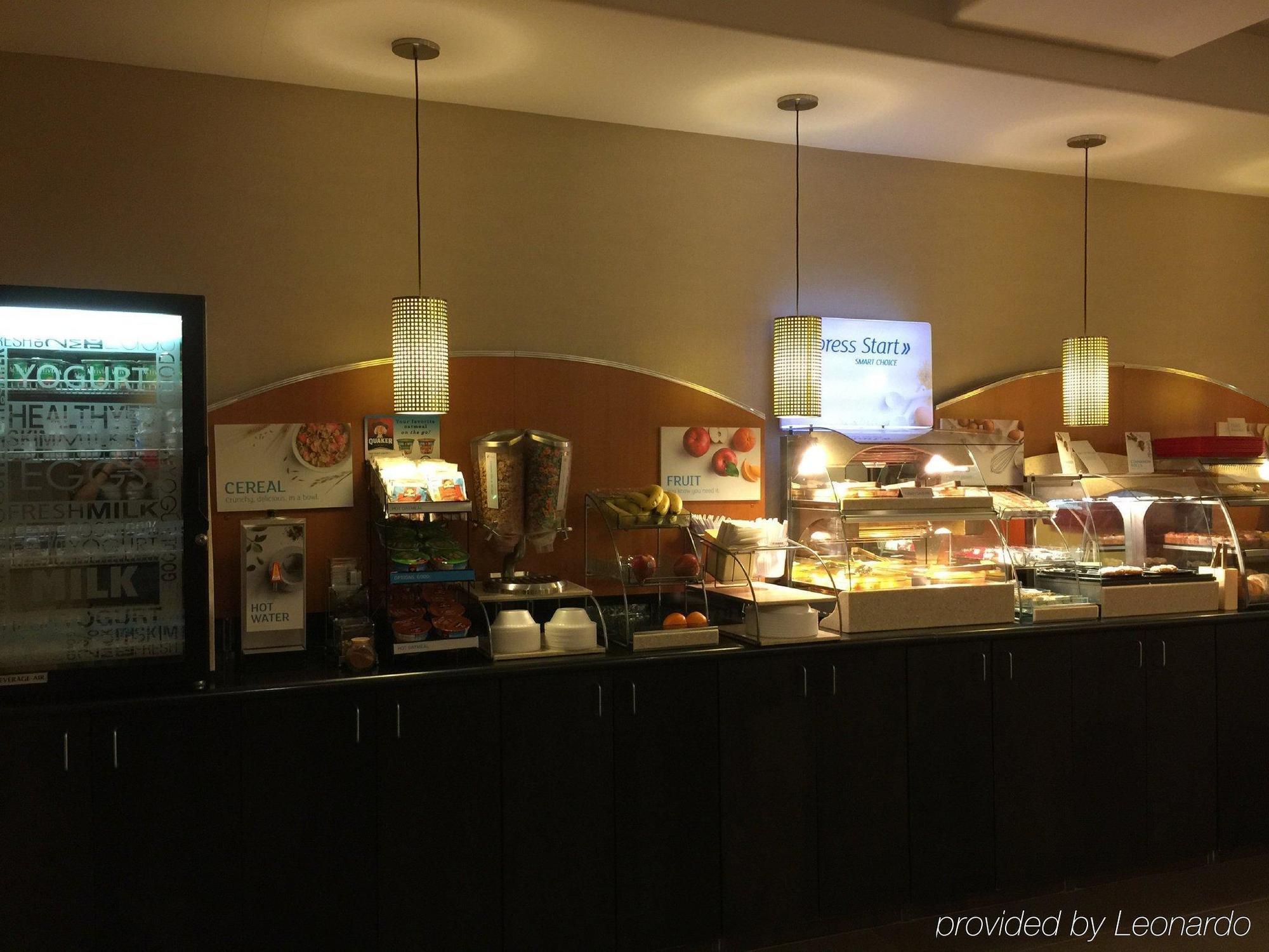 Holiday Inn Express And Suites - Bradford By Ihg Exteriér fotografie