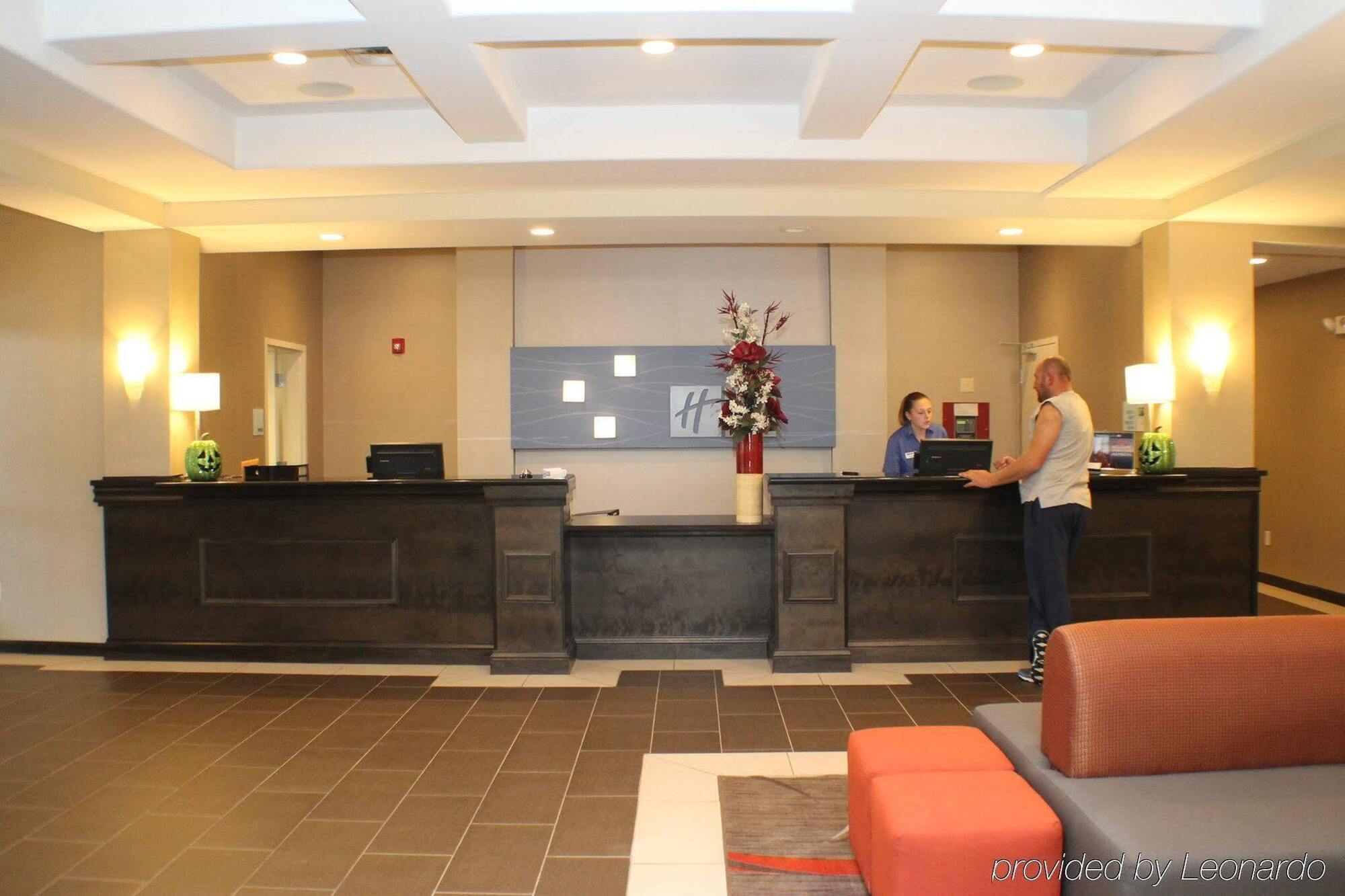 Holiday Inn Express And Suites - Bradford By Ihg Exteriér fotografie